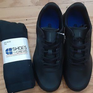 NEW Shoes for Crews working Sneakers black Men size 10.5 + 3-pack socks